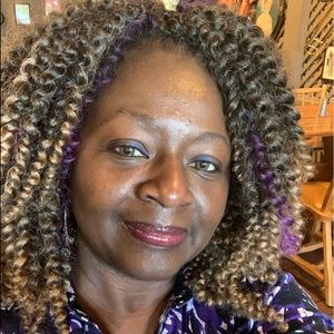 Meet your Posher, Delaine